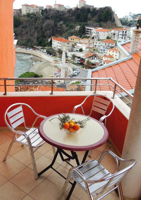 Apartments Djakonovic Ulcinj Kamer foto